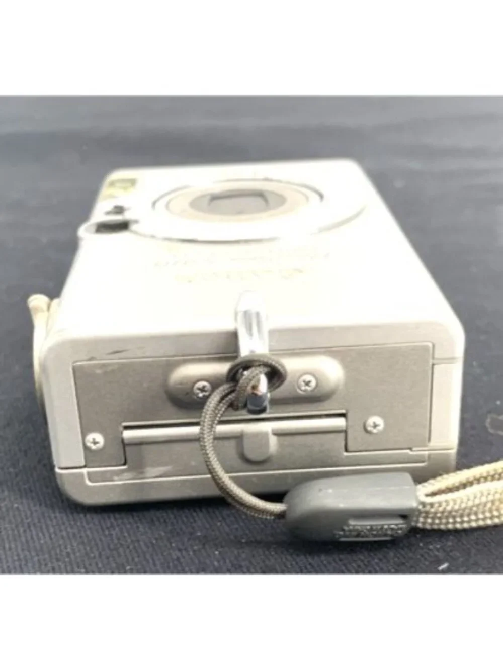 Canon PowerShot S410 Digital ELPH 4.0 MP Camera Untested Parts Only Has Battery